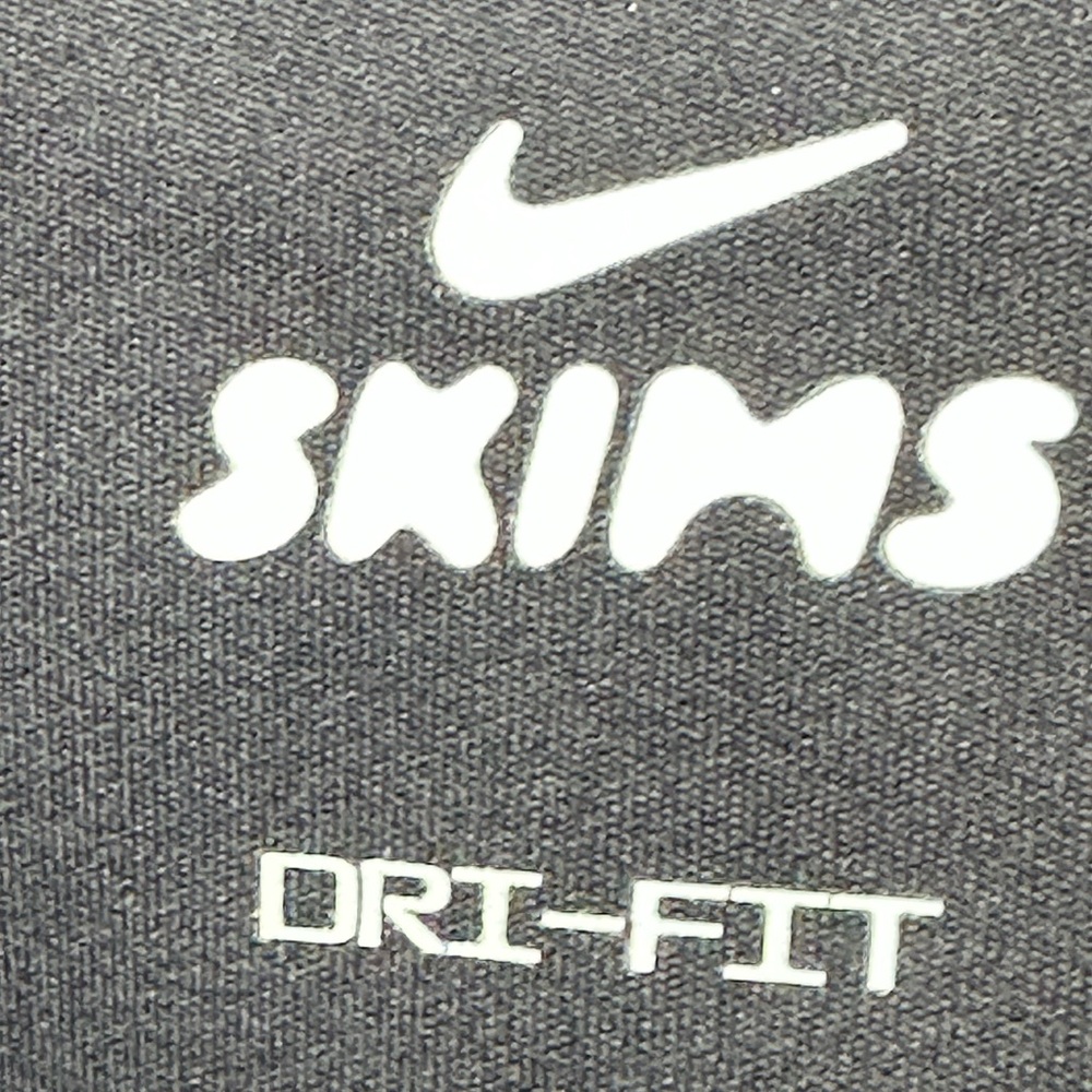 Nike Skims 5” Biker Short Medium - Picture 4 of 7